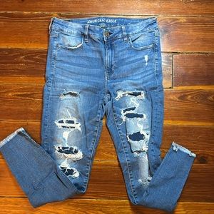 American Eagle distressed hi-rise jegging